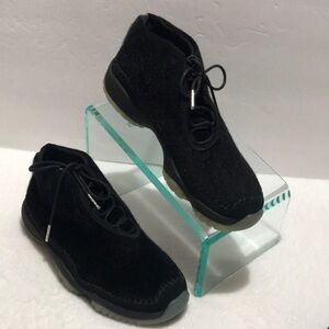 Air Jordan Future “Night Maroon “ Women’s Black Basketball Lace-Up Sneakers 8.5